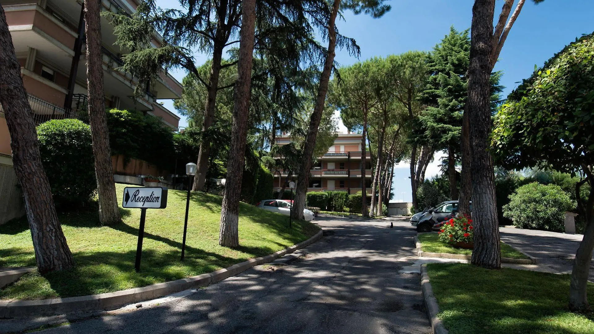 Residence Aparthotel Blanc Et Trois Roma