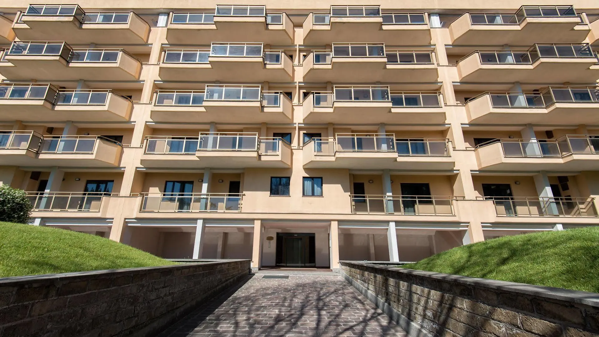 Residence Aparthotel Blanc Et Trois Roma