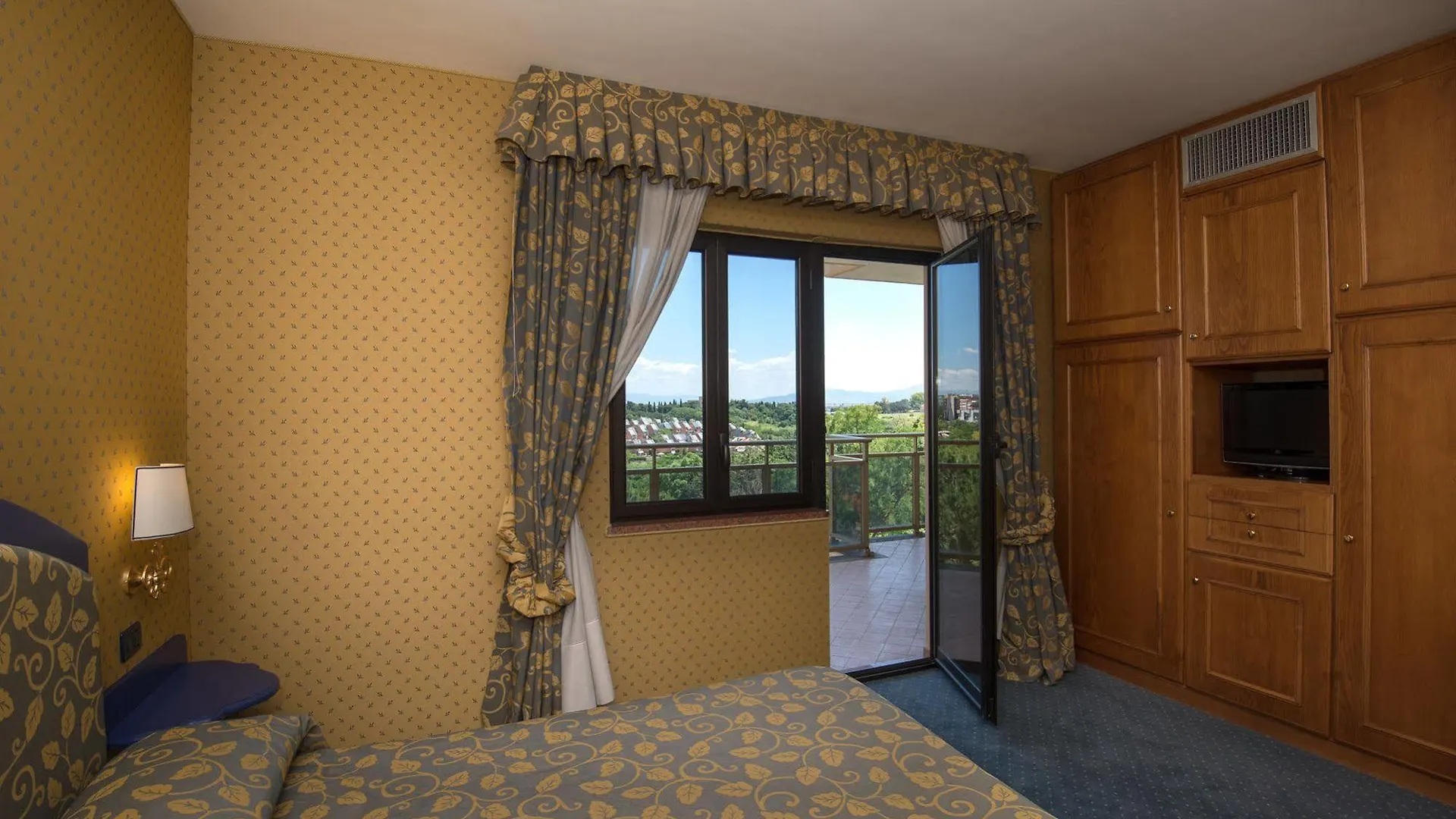 Residence Aparthotel Blanc Et Trois Rome